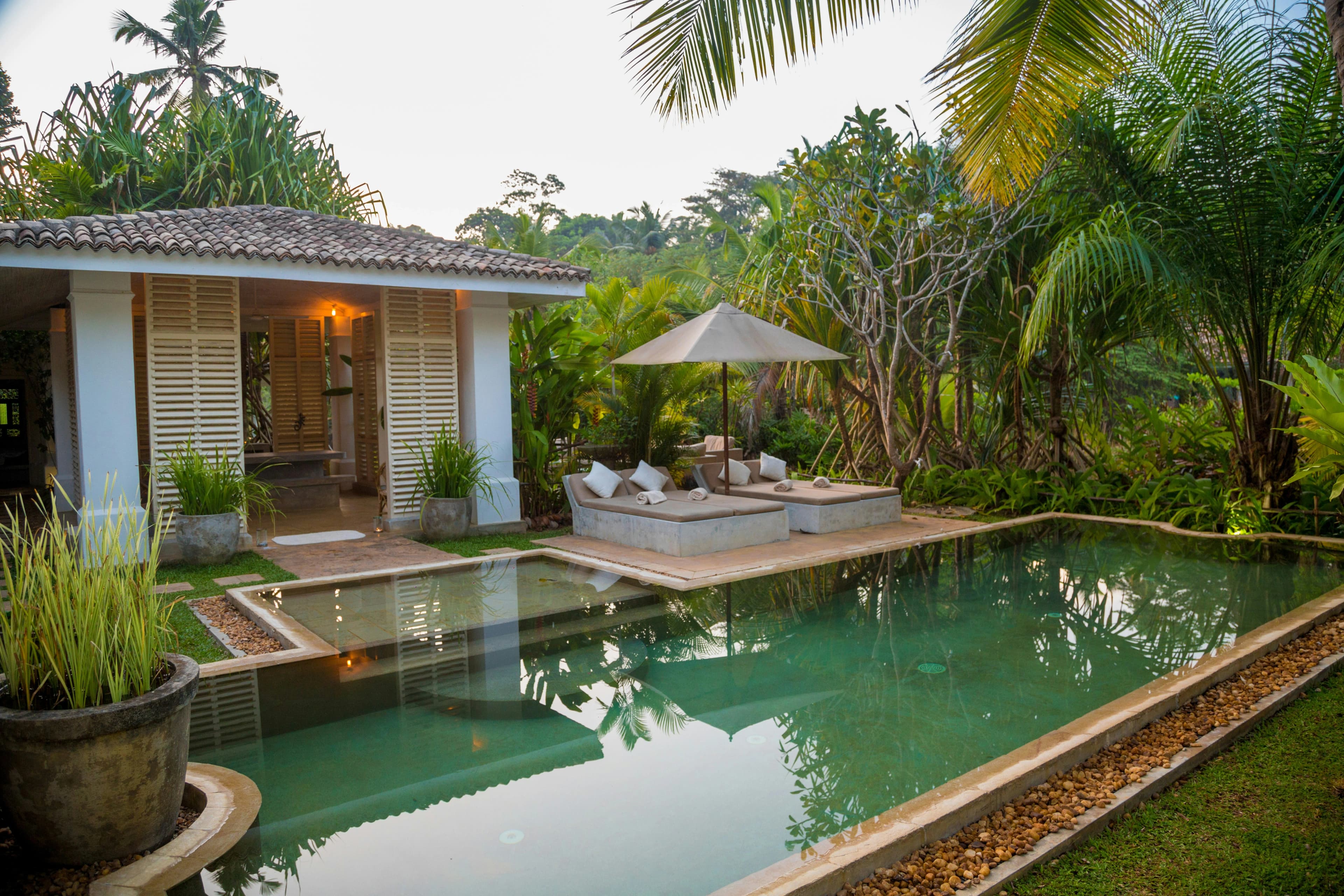 Private Villas & Serviced Apartments